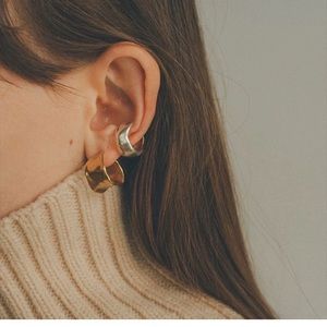 All over sterling silver earring